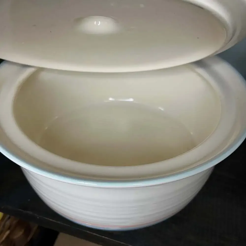 Vintage Pfaltzgraff Aura 2 Quart Round Covered Casserole Dish with Lid